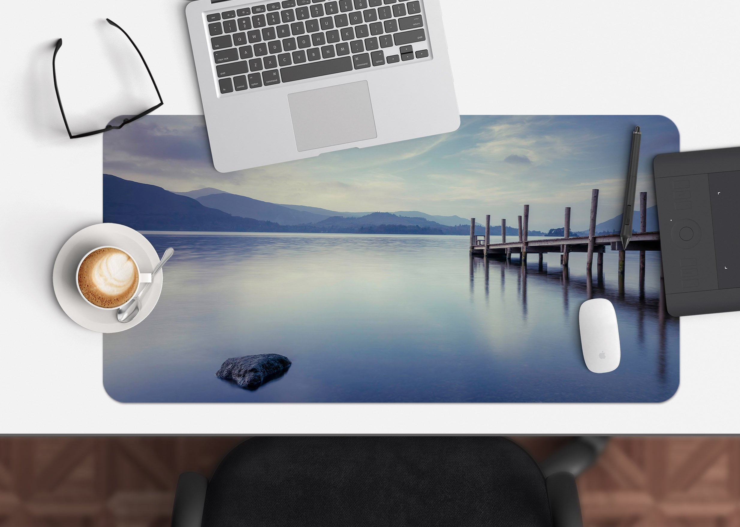 3D Marina Lake 7722 Assaf Frank Desk Mat