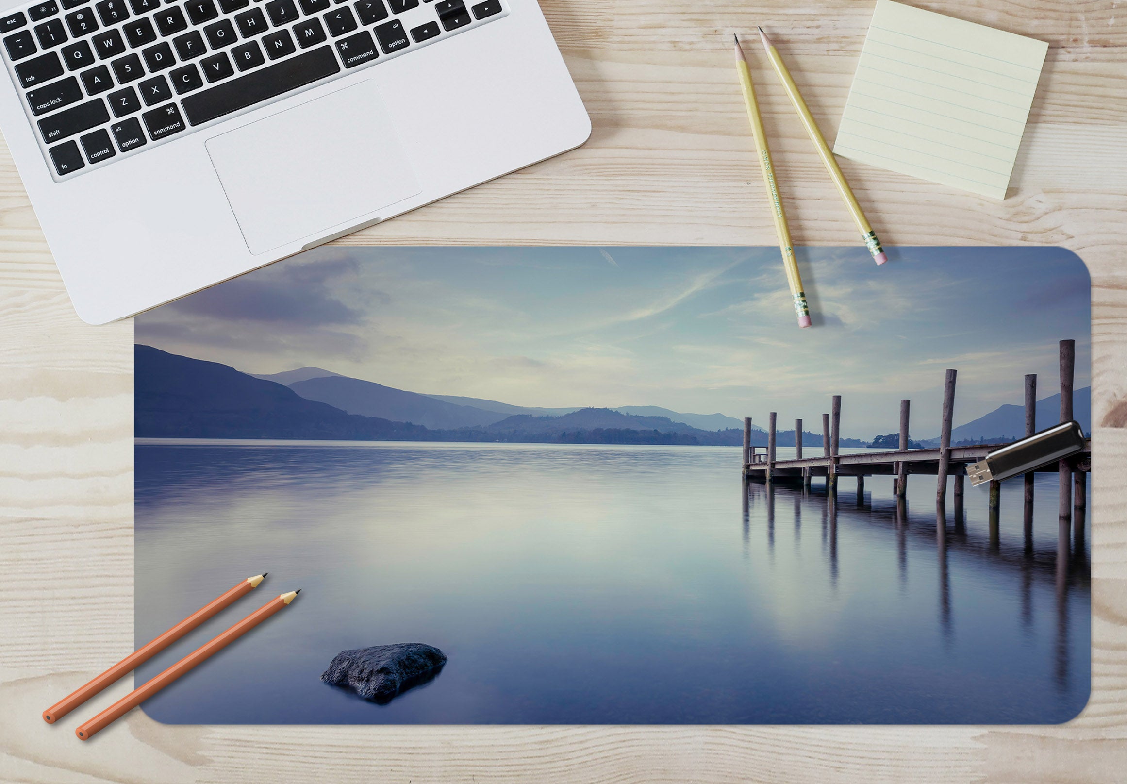 3D Marina Lake 7722 Assaf Frank Desk Mat