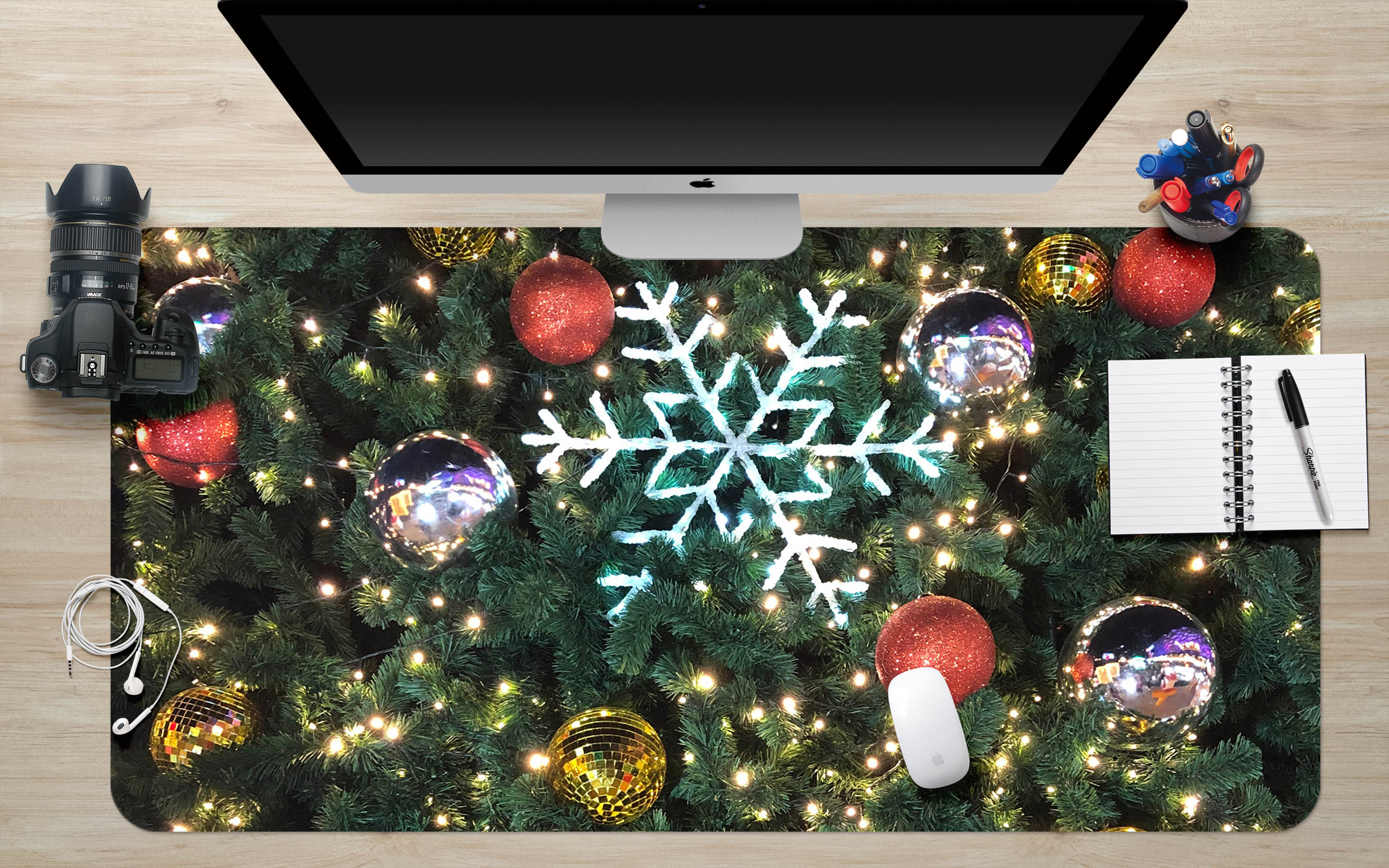 3D Snowflake Ball 53231 Christmas Desk Mat Xmas