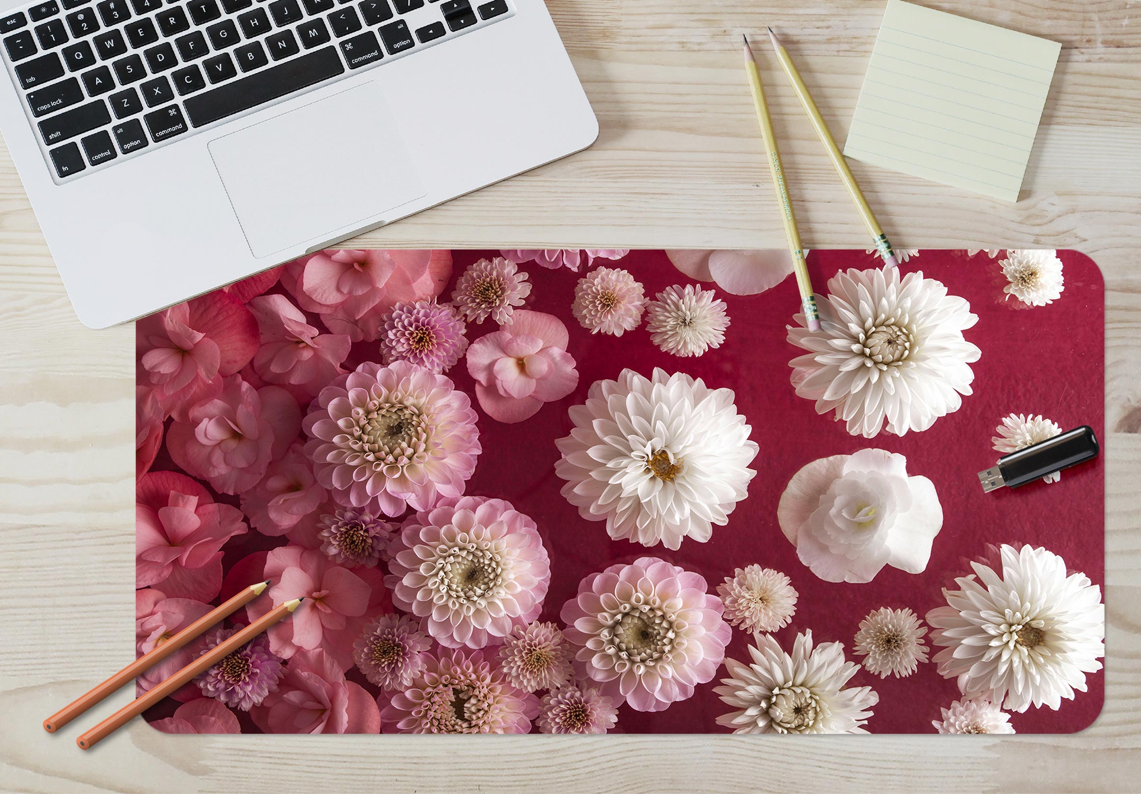 3D Small Chrysanthemum 123117 Assaf Frank Desk Mat