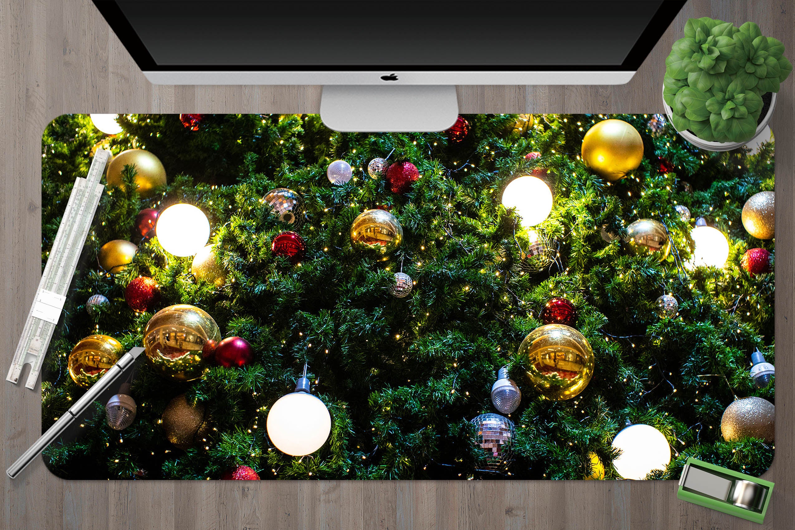 3D Tree Ball Pendant 53243 Christmas Desk Mat Xmas